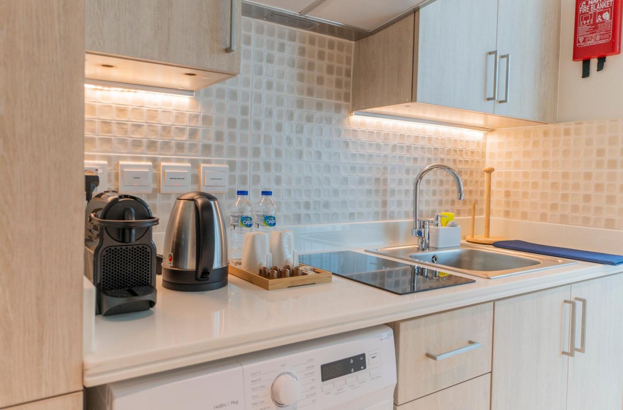 Studio With Private Beach Access At Palm Jumeirah Dubai Eksteriør billede